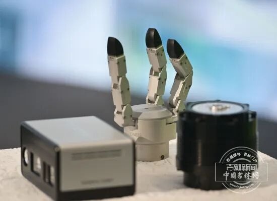 从聚光灯到流水线：8个月，吉林正长出“能干活”的机器人